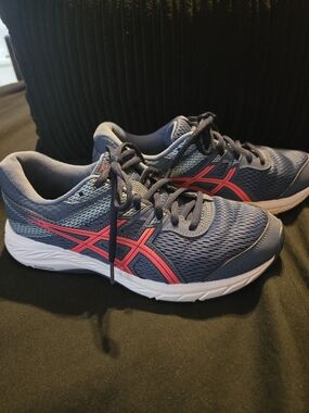 ASICS Gel-Contend 8 Womens Running Shoes - Size 8 WIDE - 1012A571